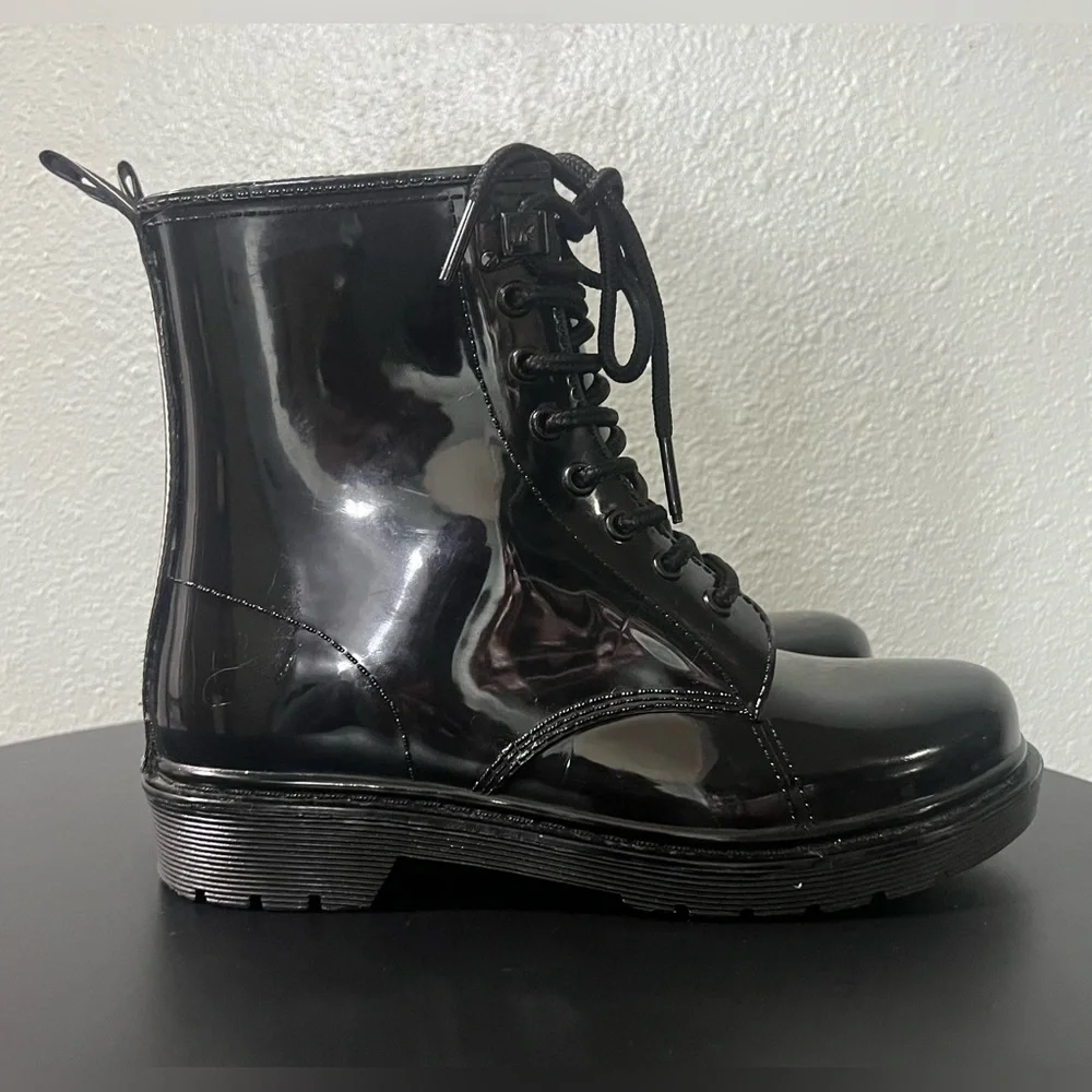 MICHAEL KORS Tavie Logo Tape Lace-Up Rain Combat Boot Fall Winter Outdoor